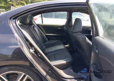 2016 Honda Accord Sport z USA, uszkodzony, nr VIN 1HGCR2F59GA245483